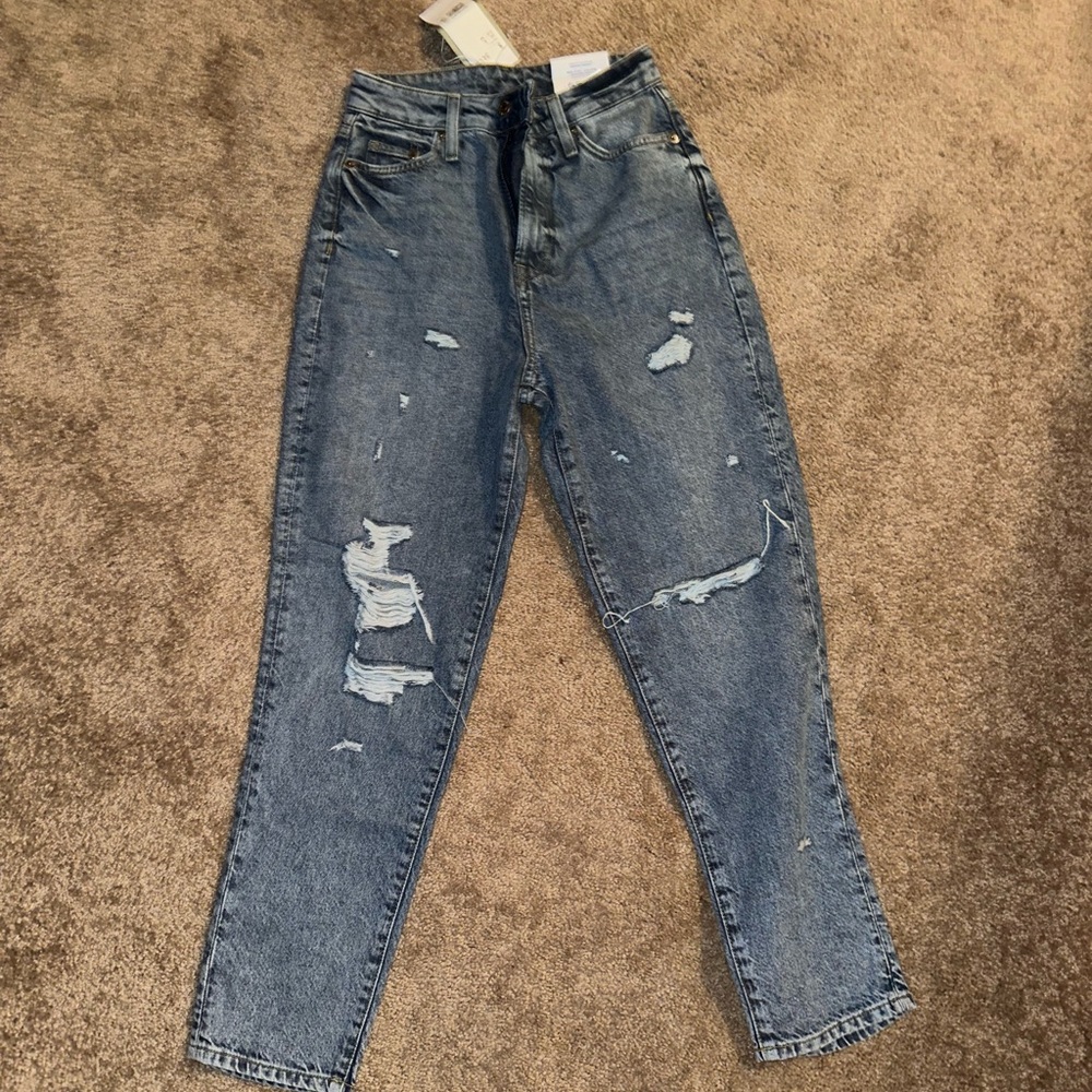 NEW H&M Ripped Boyfriend Jeans